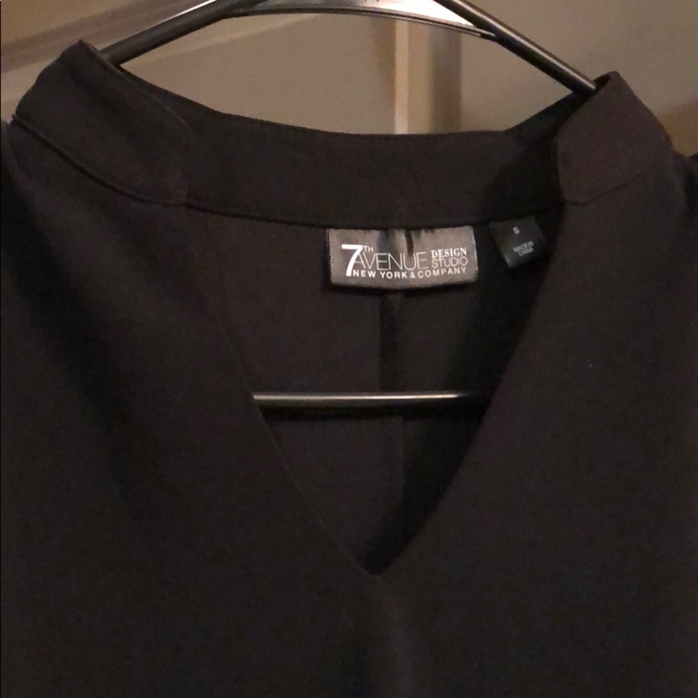 Blouse - Picture 2 of 4